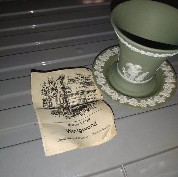 Josiah Wedgwood - Picture 2 of 8